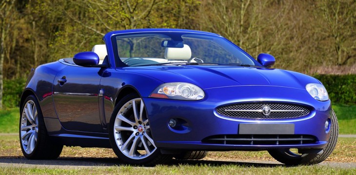 blue car
